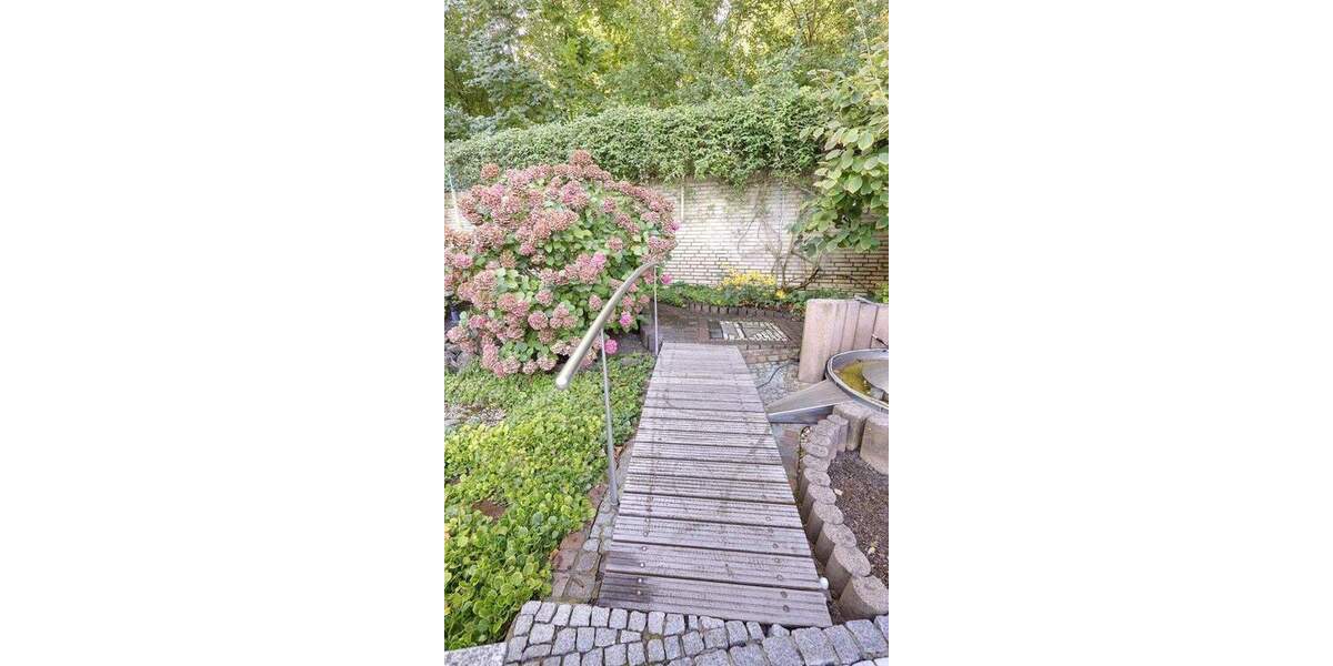 Bungalow Duisburg Alt-Homberg - 7 Zimmer, 190 m&sup2;, 595.000&euro; | Angebot:25716922
