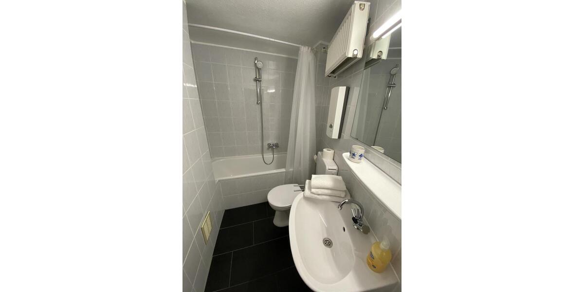 Etagenwohnung Düsseldorf Pempelfort - 1 Zimmer, 27 m&sup2;, 850&euro; | Angebot:25349463