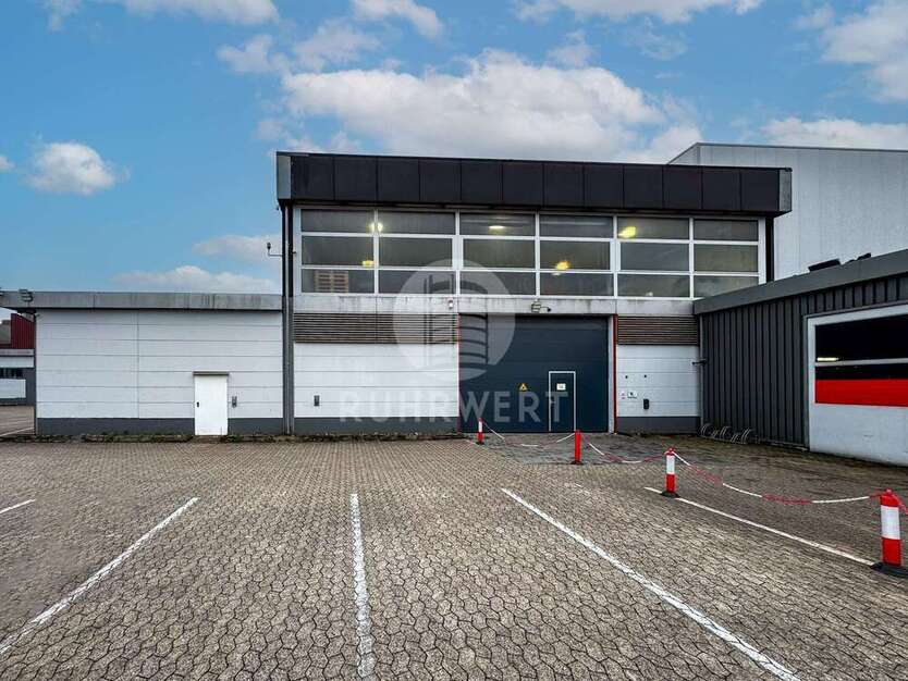 Halle in Oberhausen 2.450 € 312 m²
