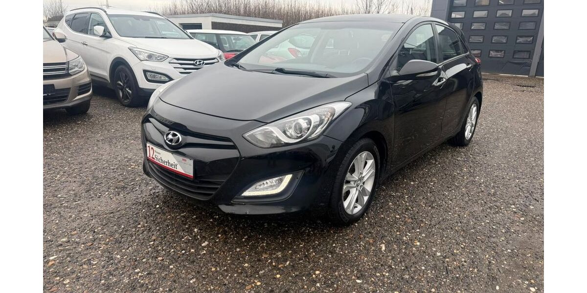Hyundai i30 95.000 km 9.000 &euro; Kamp-Lintfort 47475