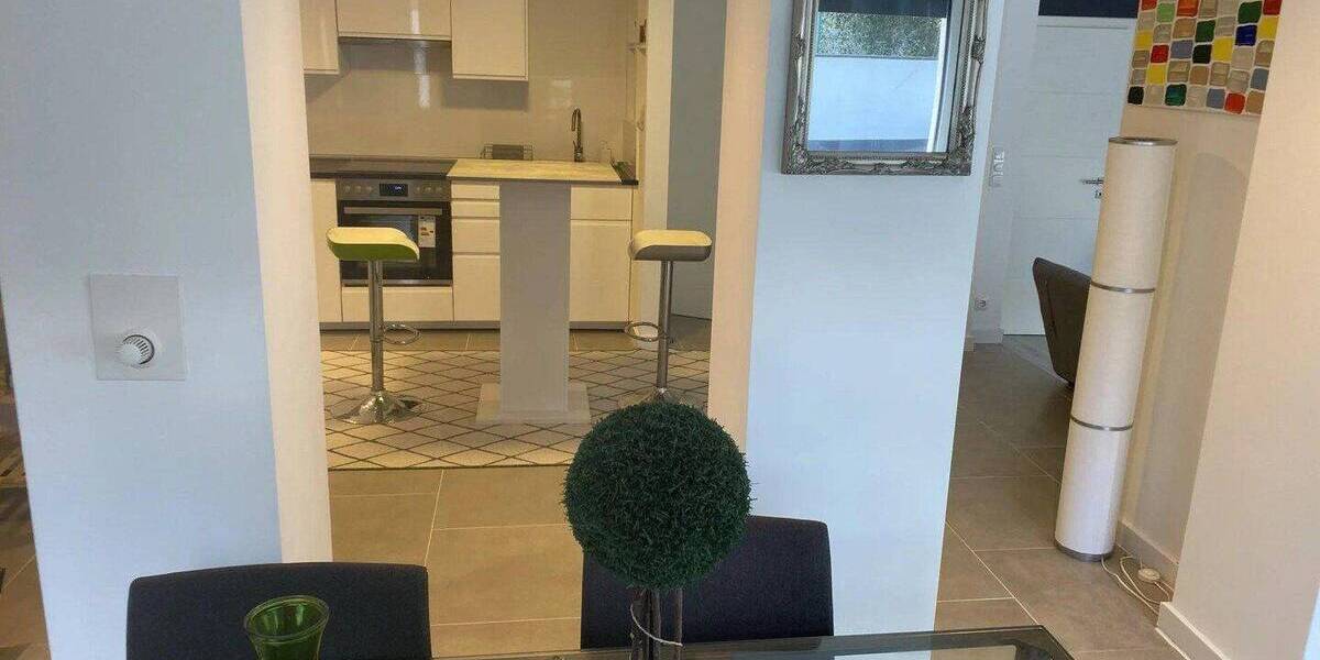 Etagenwohnung Düsseldorf Grafenberg - 2 Zimmer, 72 m&sup2;, 1.190&euro; | Angebot:26833831