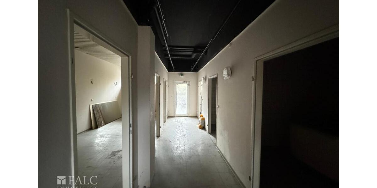 Gewerbeeinheit mit großem Potenzial – Ehemals als Bäder-Rehazentrum genutzt zimmer