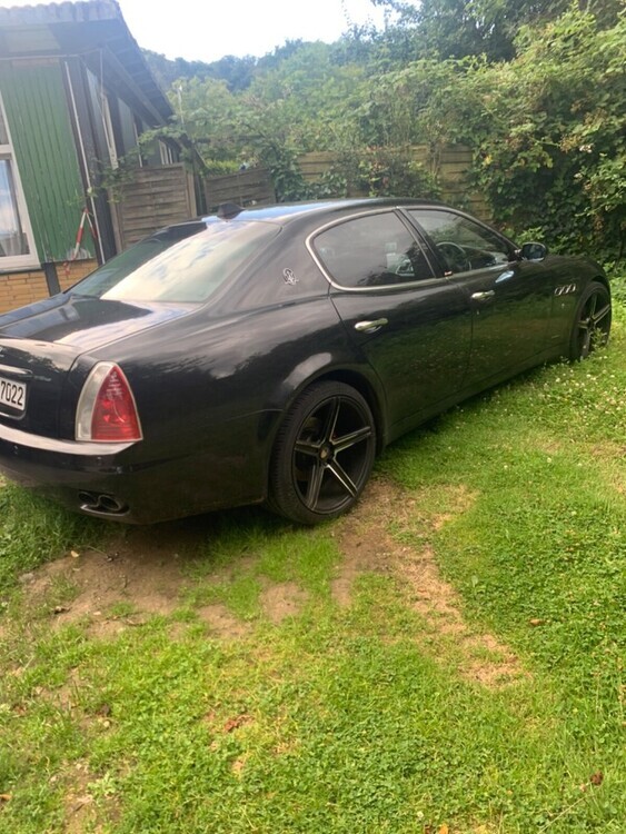 Maserati Quattroporte 145.000 km 9.000 € Essen 45121