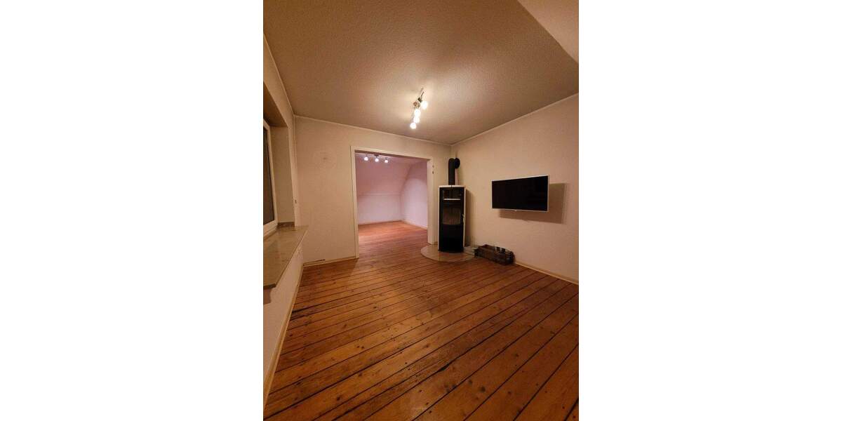 Großzügiges Haus mit auf 800 m² Grundstück mit ca.60 m² naturbelassenen Schwimmteich in Herten 1 zimmer