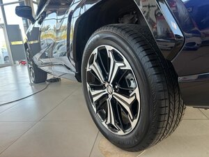 ACROSS PLUG-IN Hybrid Comfort+5 J. Garantie+LED+