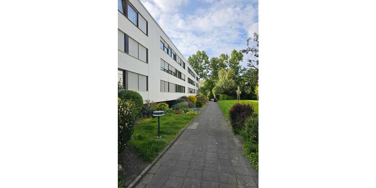 Hochparterre Krefeld Dießem - 3 Zimmer, 78 m&sup2;, 680&euro; | Angebot:26342988