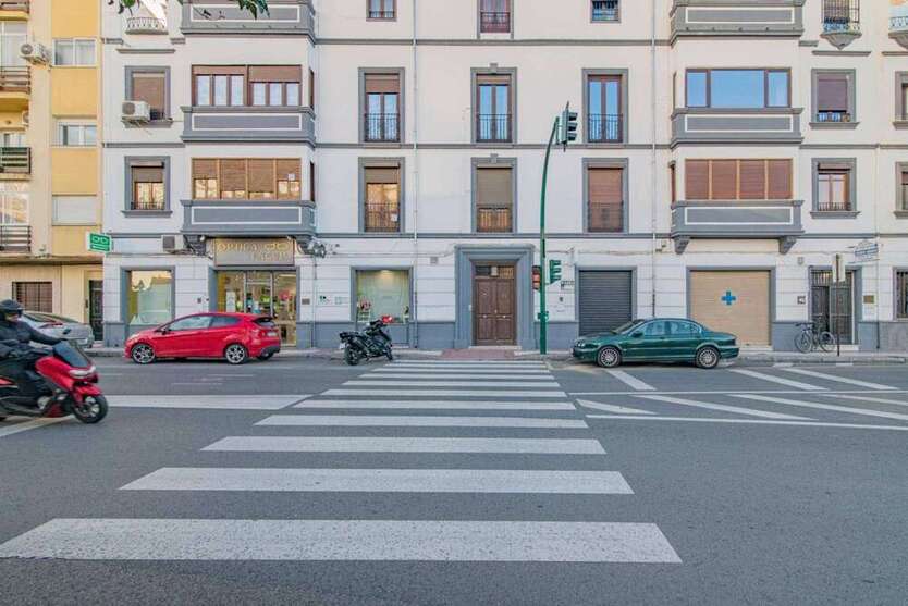 Wohnung zum Kaufen in Granada 320.000 € 165 m²
