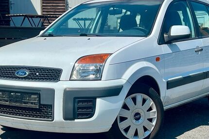 Ford Fusion 70.268 km 2.500 &euro; Gelsenkirchen 45884