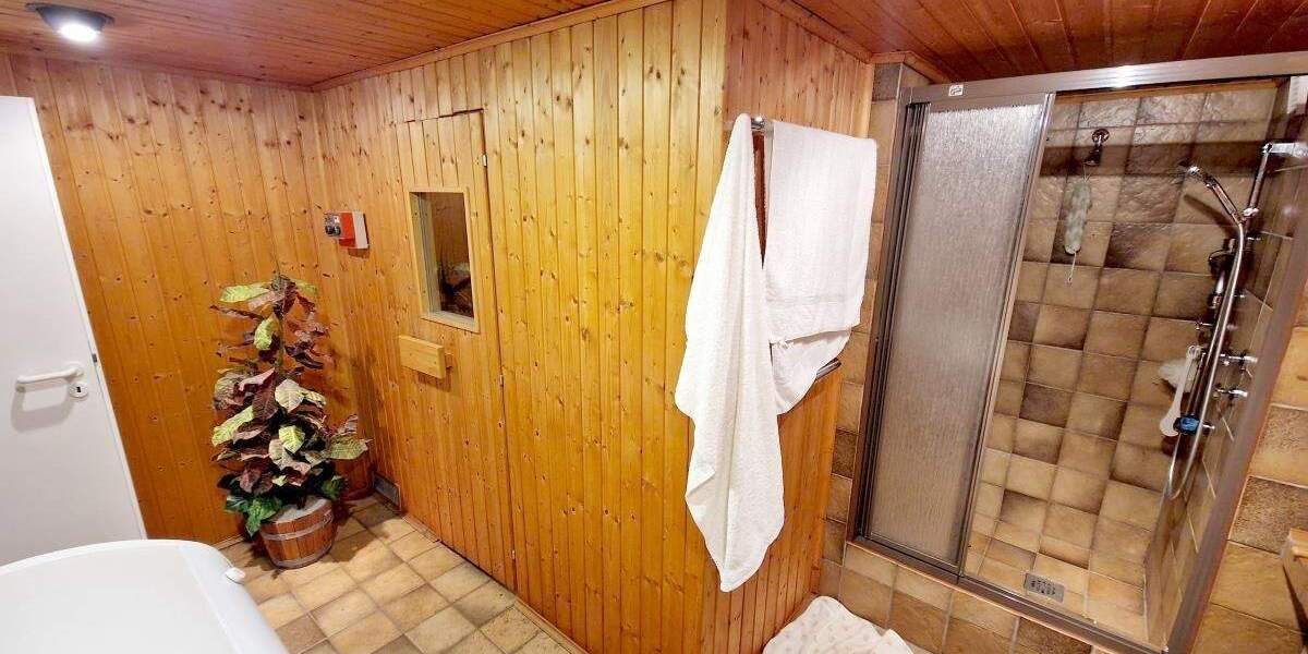 Einfamilienhaus Mülheim Holthausen - 5 Zimmer, 216 m&sup2;, 599.000&euro; | Angebot:25339695