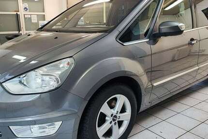 Ford Galaxy 145.500 km 18.500 &euro; Moers 47443