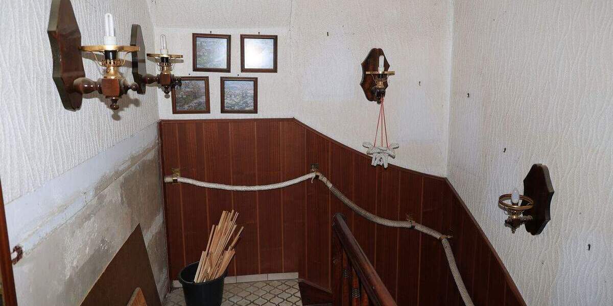 Reihenmittelhaus Duisburg Hochemmerich - 4 Zimmer, 72 m&sup2;, 122.000&euro; | Angebot:23335968