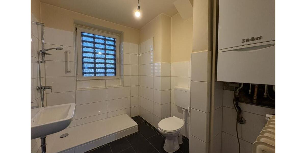 **Anrufen- Besichtigen- Einziehen** 2 zimmer