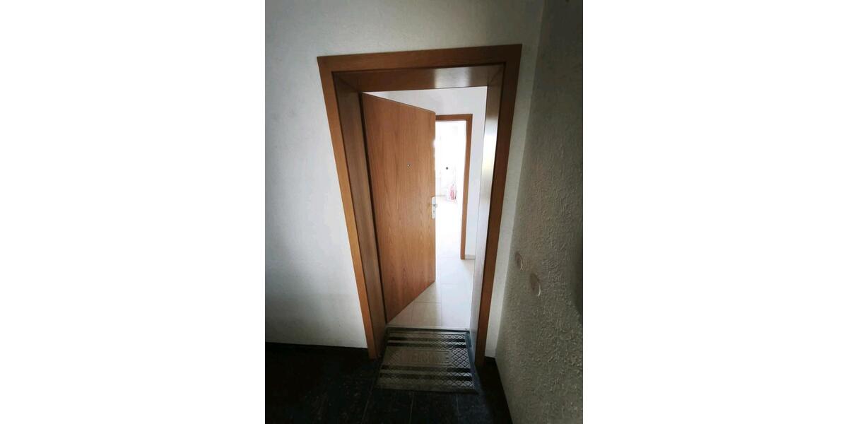 Etagenwohnung Oberhausen - 4 Zimmer, 77 m&sup2;, 970&euro; | Angebot:26288110