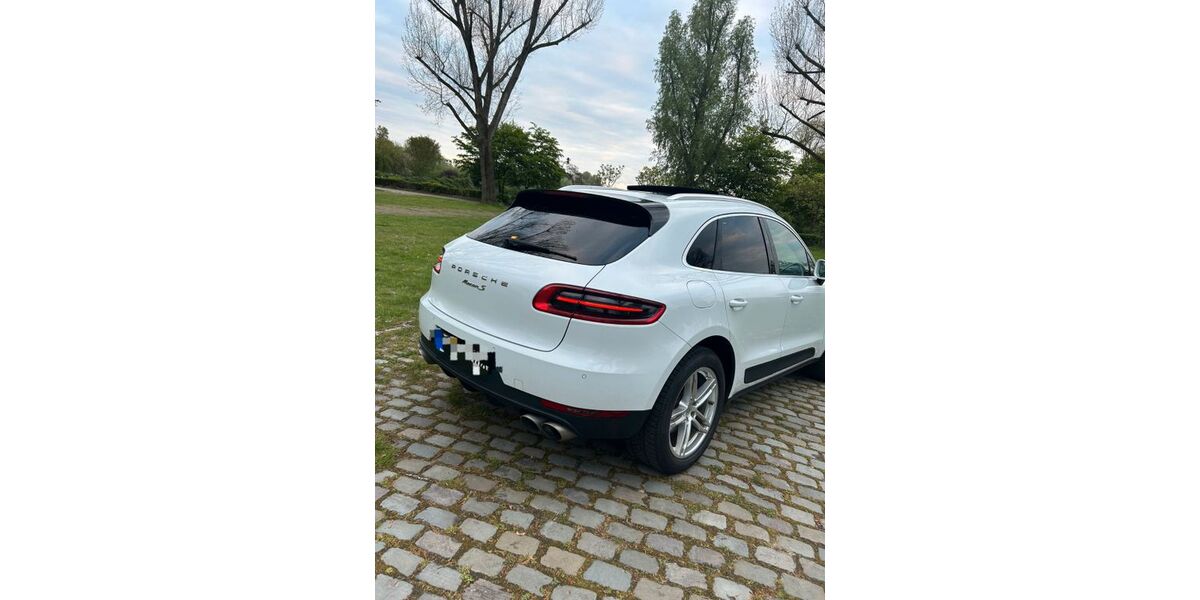 Porsche Macan 171.000 km 28.400 &euro; Meerbusch 40667