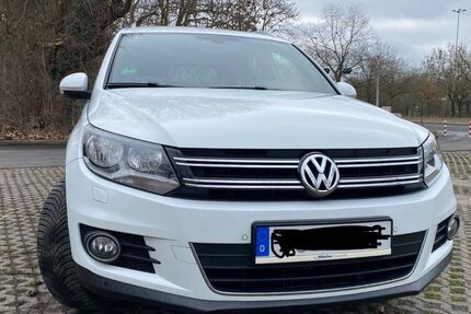 VW Tiguan 77.000 km 14.999 &euro; Düsseldorf 40474