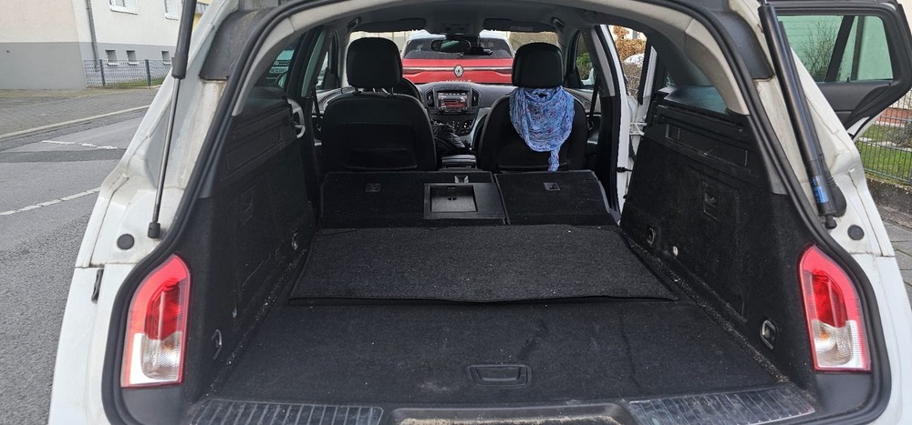 Opel Insignia Sports Tourer 206.000 km 6.000 &euro; Velbert 42551