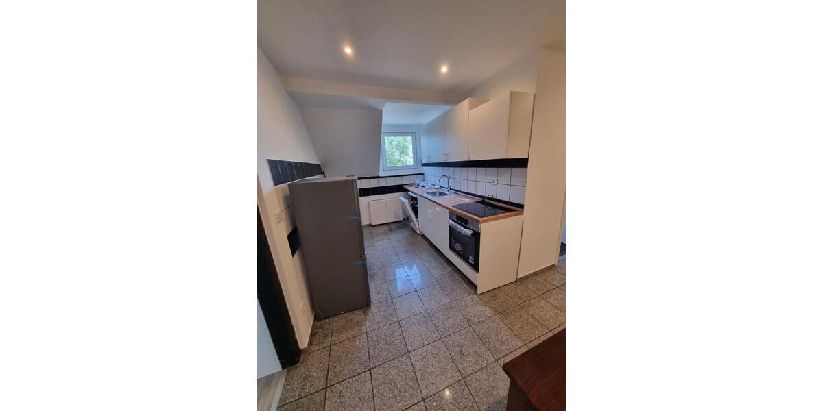 Schöne 4 Zimmer Wohnung möbliert im Herzen von Velbert 4 zimmer