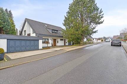 Großzügiges Einfamilienhaus mit ELW und tollem Grundstück in Tönisheide 8 zimmer