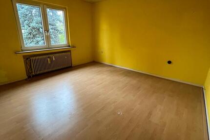 2,5 Zimmer • 1.OG • sehr schöne Wohnortlage • Jobcenter möglich zimmer