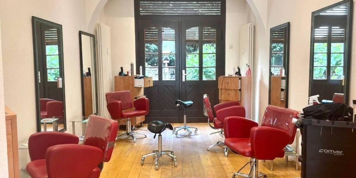 Repräsentatives Wohn- und Geschäftshaus aus der Gründerzeit in Krefeld-Uerdingen 1 zimmer