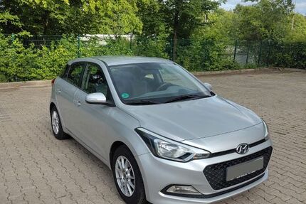Hyundai i20 90.557 km 6.300 &euro; Velbert 42553