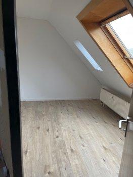 Dachgeschoßwohnung Duisburg Essenberg - 1 Zimmer, 44 m&sup2;, 310&euro; | Angebot:26409757