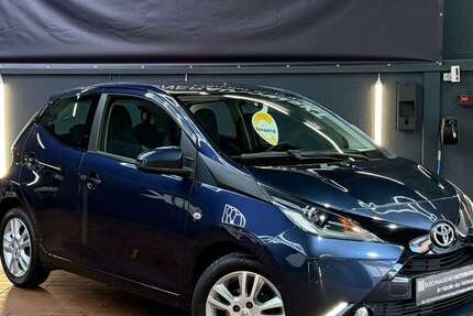 Toyota Aygo 64.698 km 8.590 &euro; Oberhausen 46149