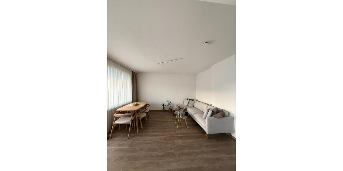 Helle 2-Zimmer-Wohnung mit Balkon in Düsseldorf | Untermiete 2 zimmer