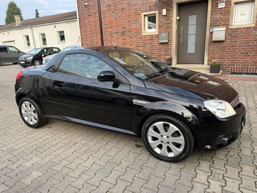 Opel Tigra 88.494 km 4.490 € Gladbeck 45968