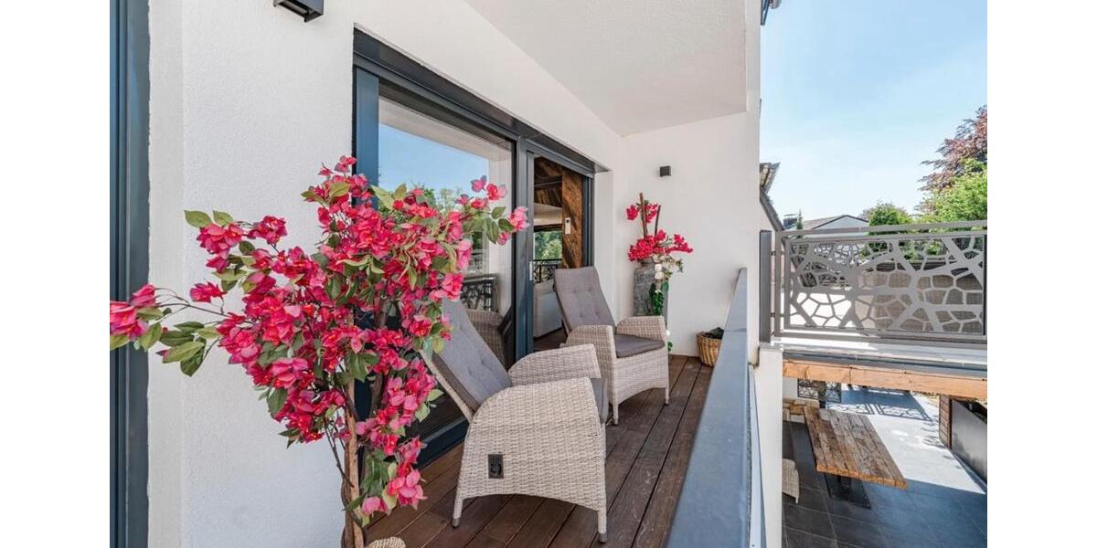 Einfamilienhaus Essen Stadtbezirk IX - 7 Zimmer, 307 m&sup2;, 300&euro; | Angebot:25396674