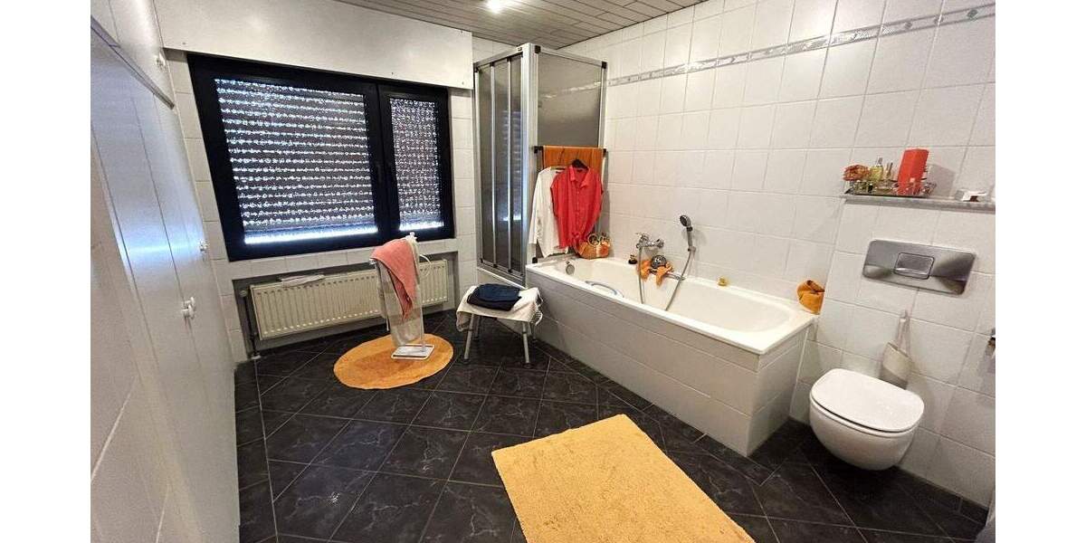 Doppelhaushälfte Duisburg Bergheim - 4 Zimmer, 130 m&sup2;, 419.000&euro; | Angebot:24212432