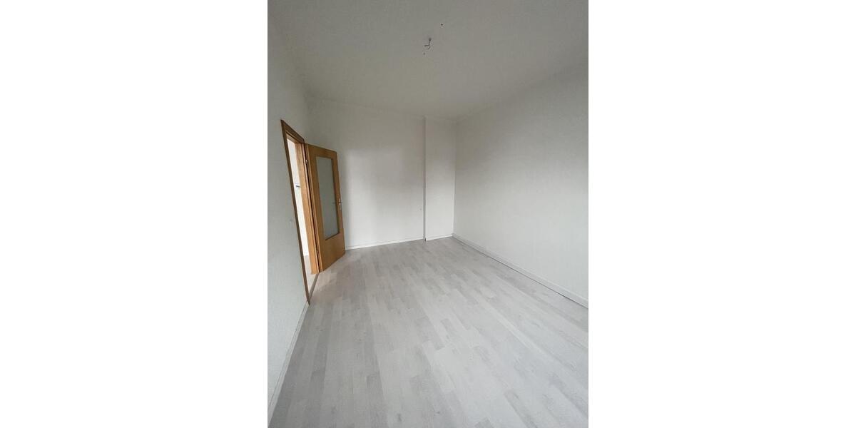 Charmante 2-Zimmer Dachgeschosswohnung in Duisburg-Laar 3 zimmer