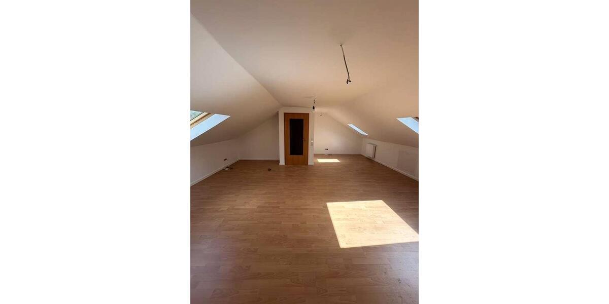 Reihenhaus Meerbusch Kierst - 5.5 Zimmer, 135 m&sup2;, 1.749&euro; | Angebot:26020623