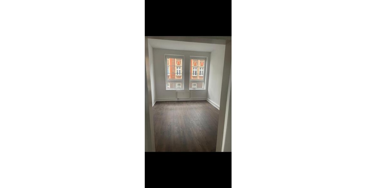Etagenwohnung Gelsenkirchen Ückendorf - 2 Zimmer, 65 m&sup2;, 600&euro; | Angebot:26030043