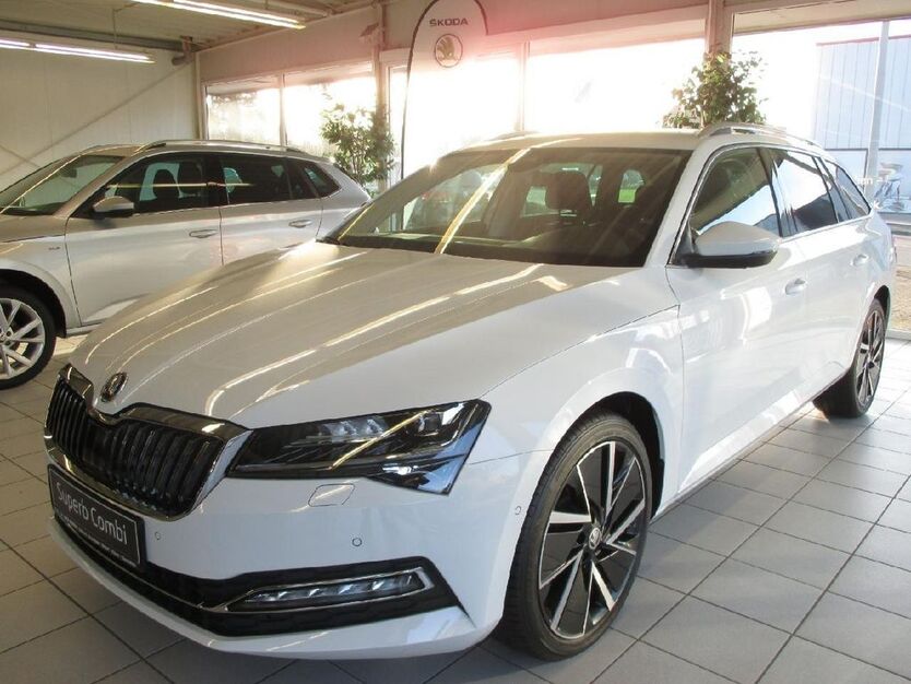 Skoda Superb 18.000 km 38.490 € Wesel 46485