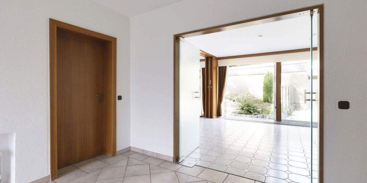 Bungalow Duisburg Alt-Homberg - 7 Zimmer, 190 m&sup2;, 595.000&euro; | Angebot:25716922