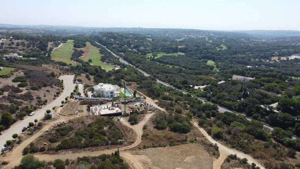 Grundstück zu verkaufen in San Roque 725.000 € 3376 m²