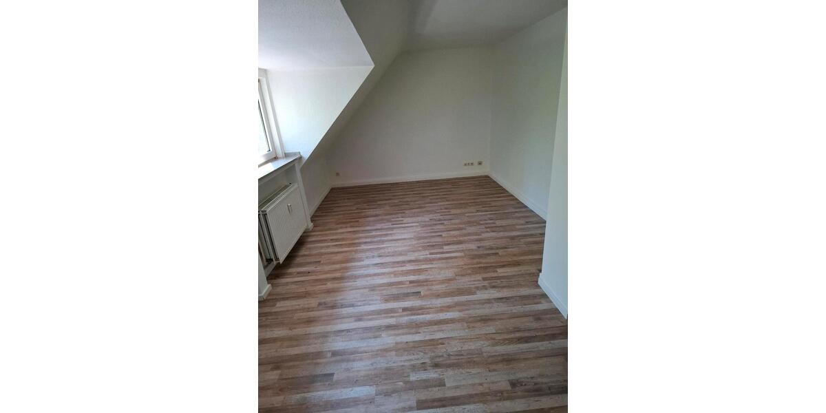 Dachgeschoßwohnung Gladbeck Alt-Rentfort - 3.5 Zimmer, 68 m&sup2;, 885&euro; | Angebot:26311838