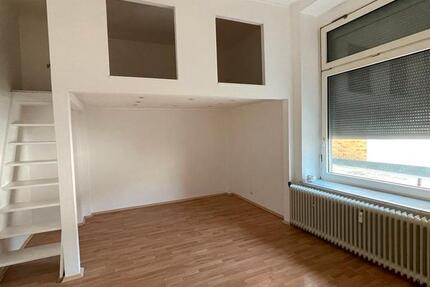 Mit eigenem Eingang! Bezugsfreies Apartment im Hinterhof zu vermieten 1 zimmer