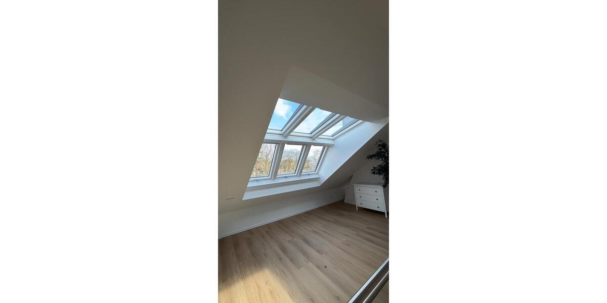 Einfamilienhaus Bochum - 3 Zimmer, 170 m&sup2;, 1.600&euro; | Angebot:25551560