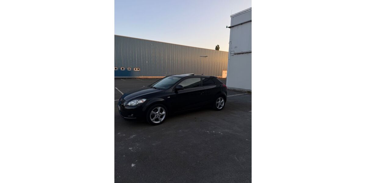 Kia ceed / Ceed 172.300 km 3.000 &euro; Duisburg 47148