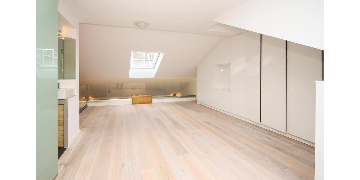 Dachgeschoßwohnung Düsseldorf Stadtbezirk 2 - 2 Zimmer, 89 m&sup2;, 1.600&euro; | Angebot:24889835