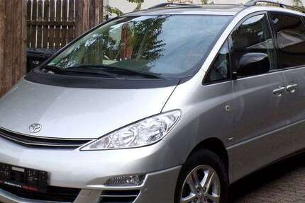 Toyota Previa 218.000 km 6.840 € Düsseldorf 40468