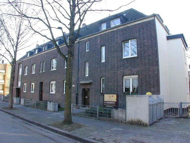 Dachgeschoßwohnung Duisburg Mittelmeiderich - 3.5 Zimmer, 69 m&sup2;, 517&euro; | Angebot:26129868