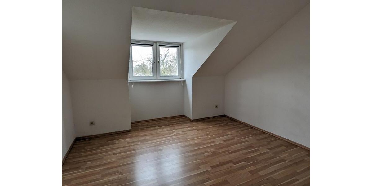 Etagenwohnung Duisburg Huckingen - 1 Zimmer, 28 m&sup2;, 330&euro; | Angebot:25297428