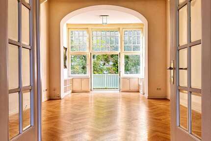 Haus Düsseldorf Niederkassel - 17 Zimmer, 530 m&sup2;, 5.300.000&euro; | Angebot:23488105