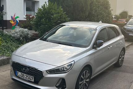 Hyundai i30 90.000 km 13.000 &euro; Essen 45136