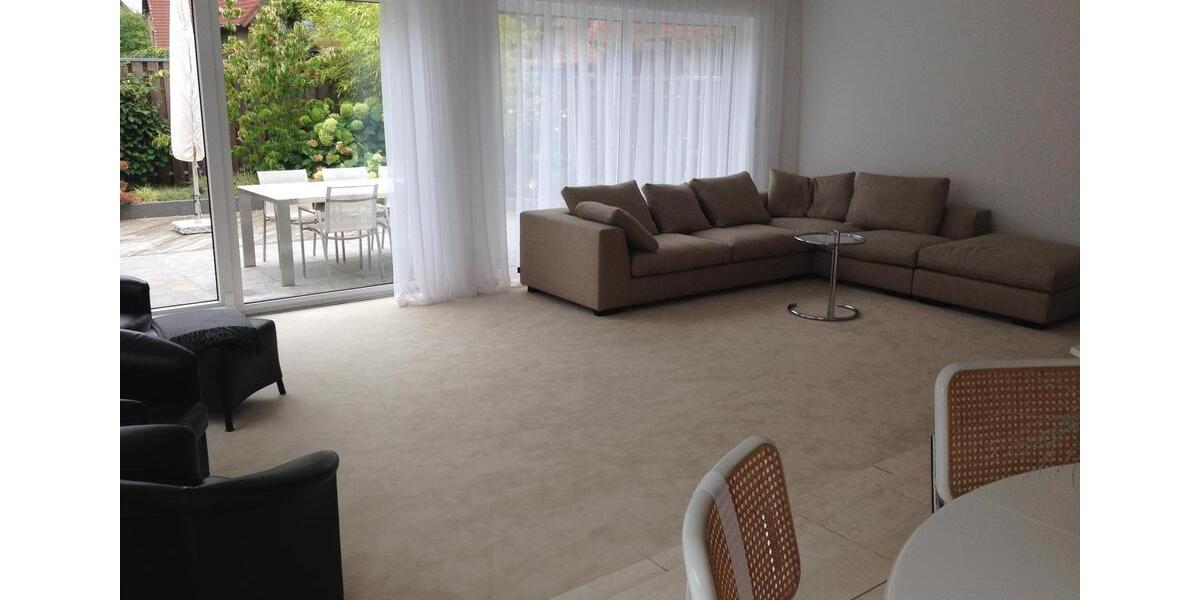 Freistehendes Einfamilienhaus mit PV + Garage in St. Tönis 7 zimmer