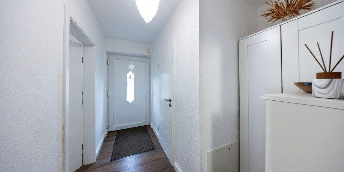 Reiheneckhaus mit 5 Zimmern und Garten in familienfreundlicher Lage von Osterath 5 zimmer