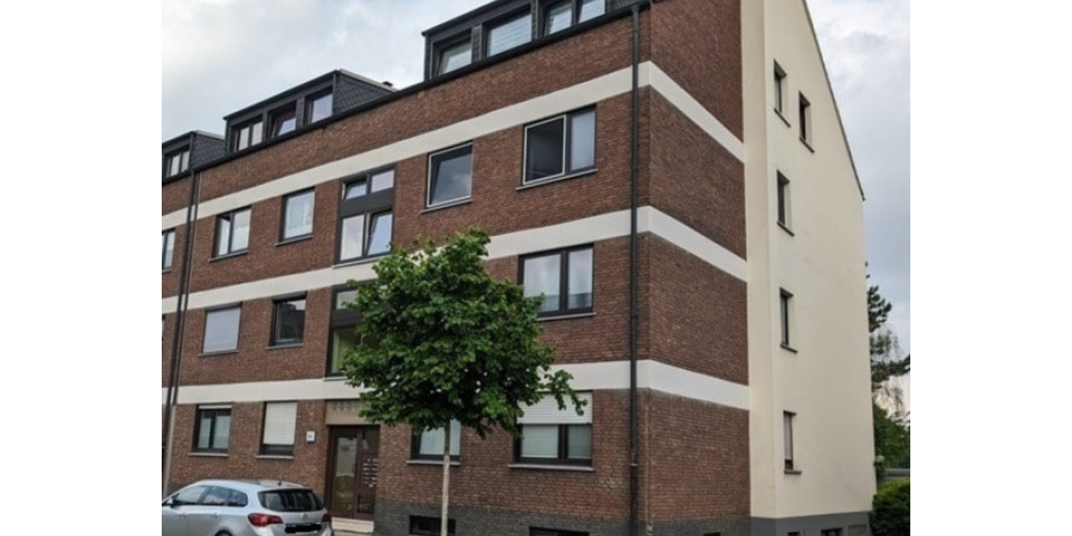 Moderne 2,5-Zi-Wohnung–Voll möbliert–Erstbezug nach Kernsanierung zimmer